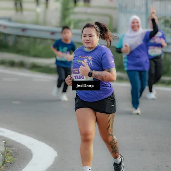 Runner Photo 8334367