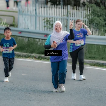 Runner Photo 8334375