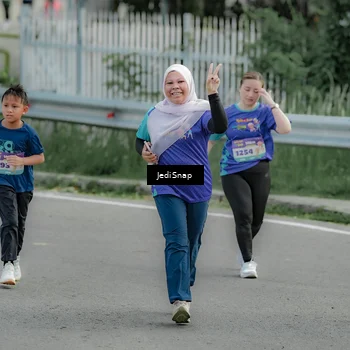Runner Photo 8334383