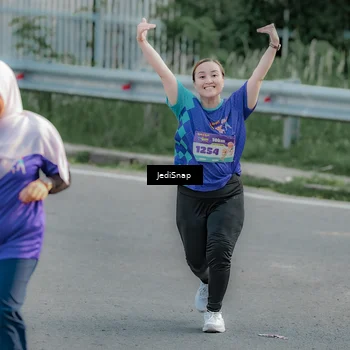 Runner Photo 8334404