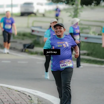 Runner Photo 8334436
