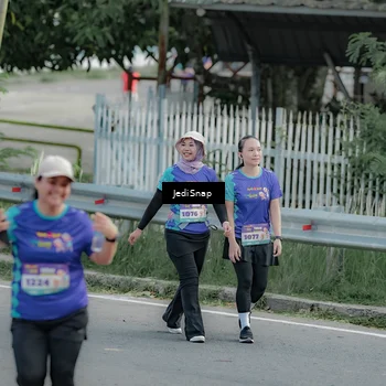Runner Photo 8334467