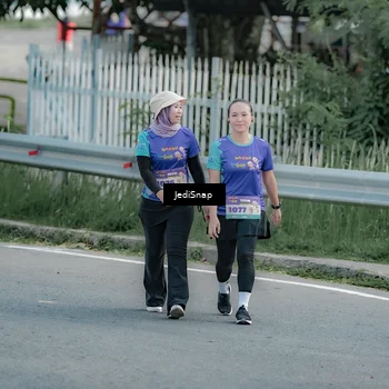 Runner Photo 8334470