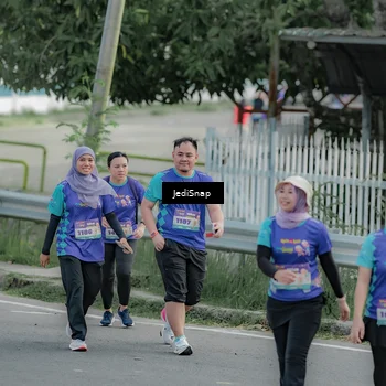 Runner Photo 8334488
