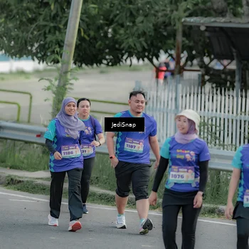 Runner Photo 8334495