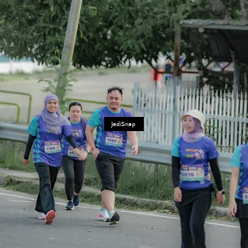Runner Photo 8334510