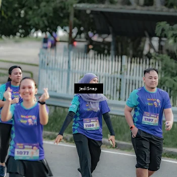 Runner Photo 8334517