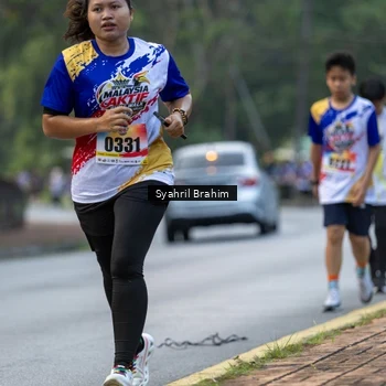 Runner Photo 8334521