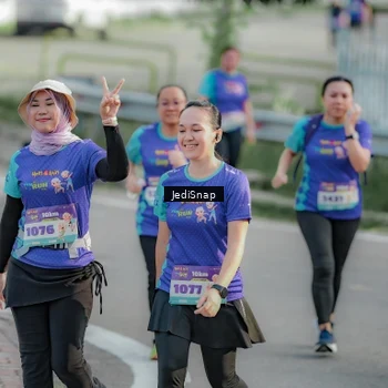 Runner Photo 8334525