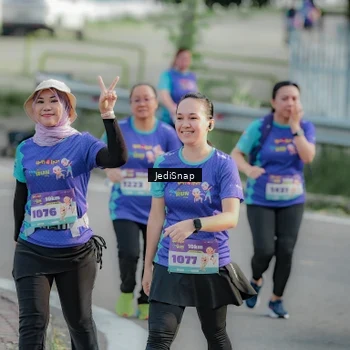 Runner Photo 8334532