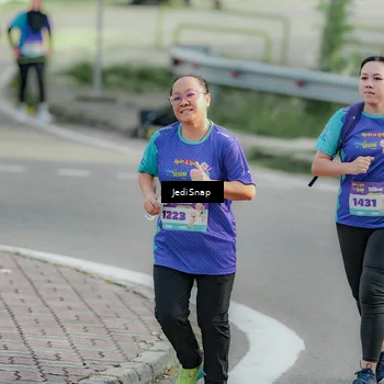 Runner Photo 8334544