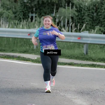 Runner Photo 8334575