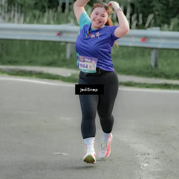 Runner Photo 8334591