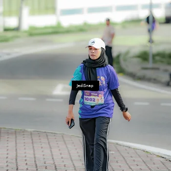 Runner Photo 8334629