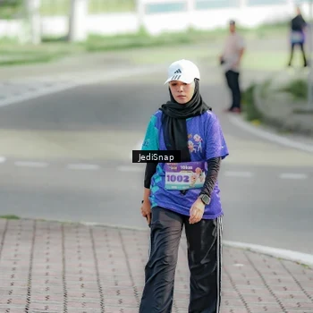 Runner Photo 8334644