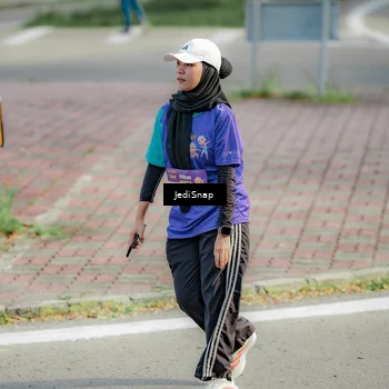 Runner Photo 8334663