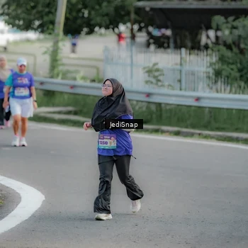Runner Photo 8334707