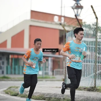 Runner Photo 8334717