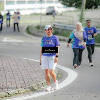 Runner Photo 8334743