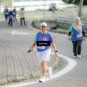 Runner Photo 8334749