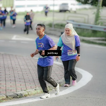 Runner Photo 8334780