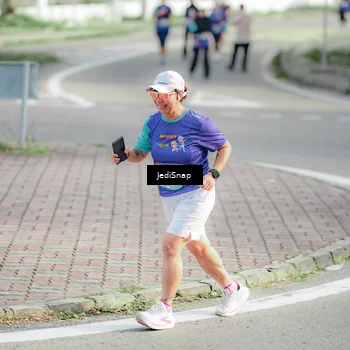Runner Photo 8334783
