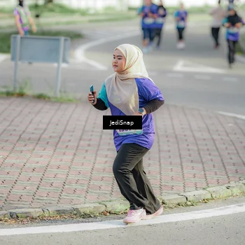 Runner Photo 8334801