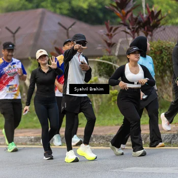Runner Photo 8334817