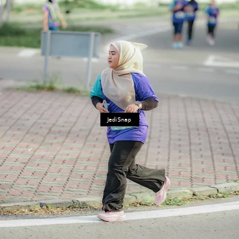 Runner Photo 8334828
