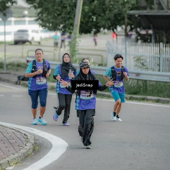 Runner Photo 8334879