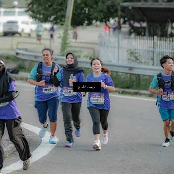 Runner Photo 8334885