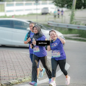 Runner Photo 8334896