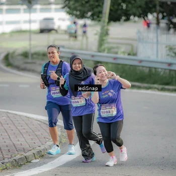 Runner Photo 8334905