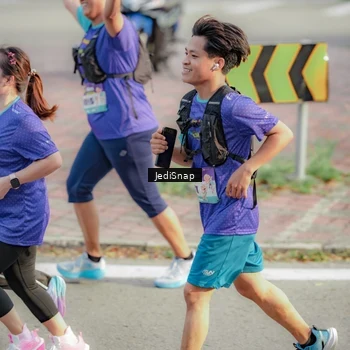 Runner Photo 8334918