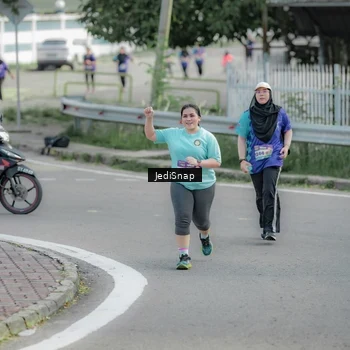 Runner Photo 8334977