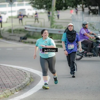 Runner Photo 8334995