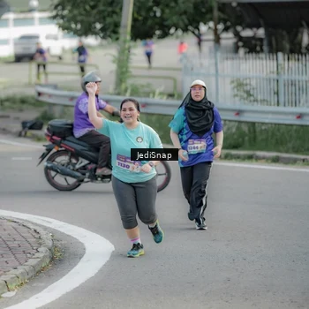 Runner Photo 8335004