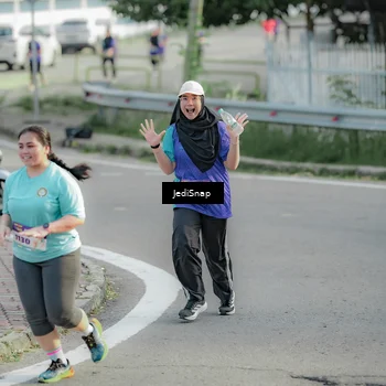 Runner Photo 8335019