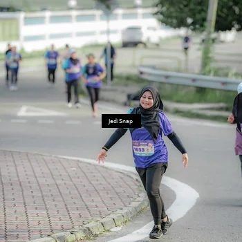 Runner Photo 8335032