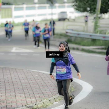 Runner Photo 8335040