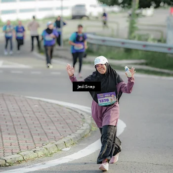 Runner Photo 8335050