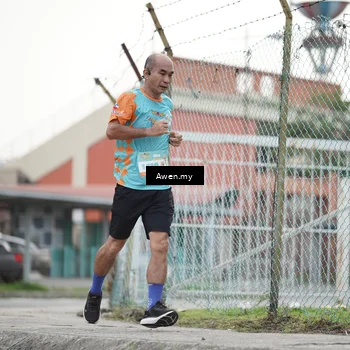 Runner Photo 8335059
