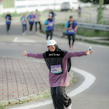 Runner Photo 8335061