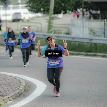 Runner Photo 8335073
