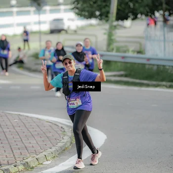 Runner Photo 8335076