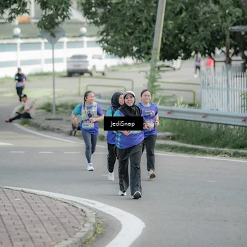 Runner Photo 8335098