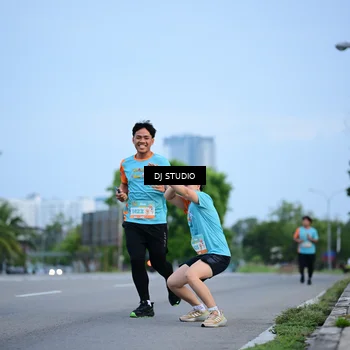 Runner Photo 8335099