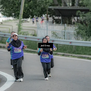 Runner Photo 8335128