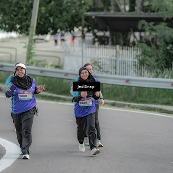 Runner Photo 8335138