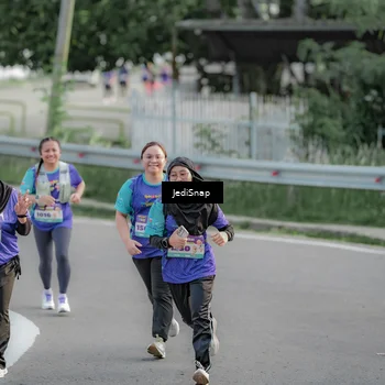 Runner Photo 8335140